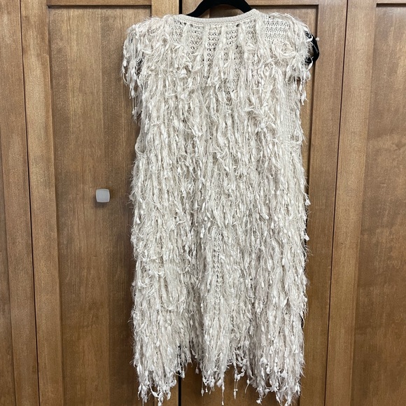 Alter’d State Tia Shag Crochet Vest - Picture 2 of 4